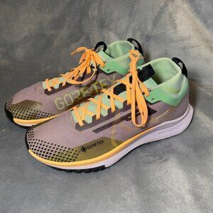 Nike Pegasus Trail 4 Gore-Tex runners Size 9.5